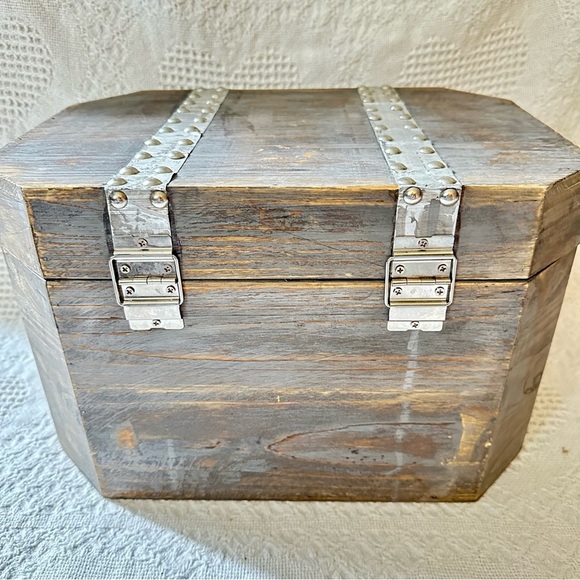 Faux Weathered Wood Storage Chest Trunk With Metal Studs And Buckle Closure - Picture 2 of 11